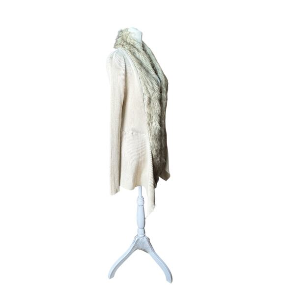 Absolutely Famous Sz S Faux Fur Cardigan Sweater Boho Chic Glam Cozy Layering - Picture 3 of 10